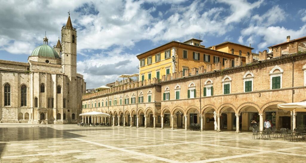 Explore Marche and Abruzzo Regions!