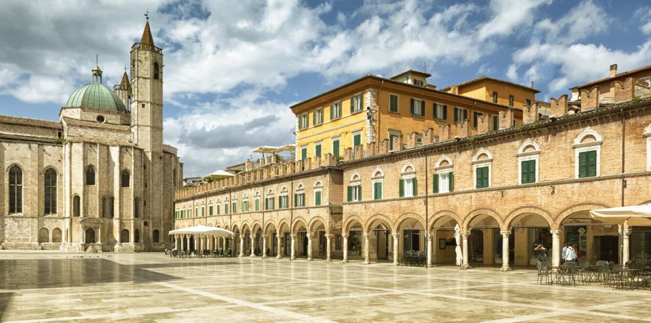 Explore Marche and Abruzzo Regions!