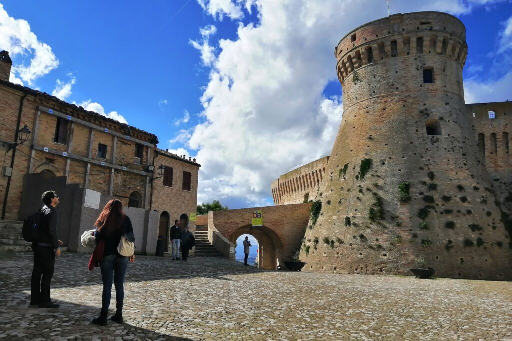 What to Do See and Eat in Marche region